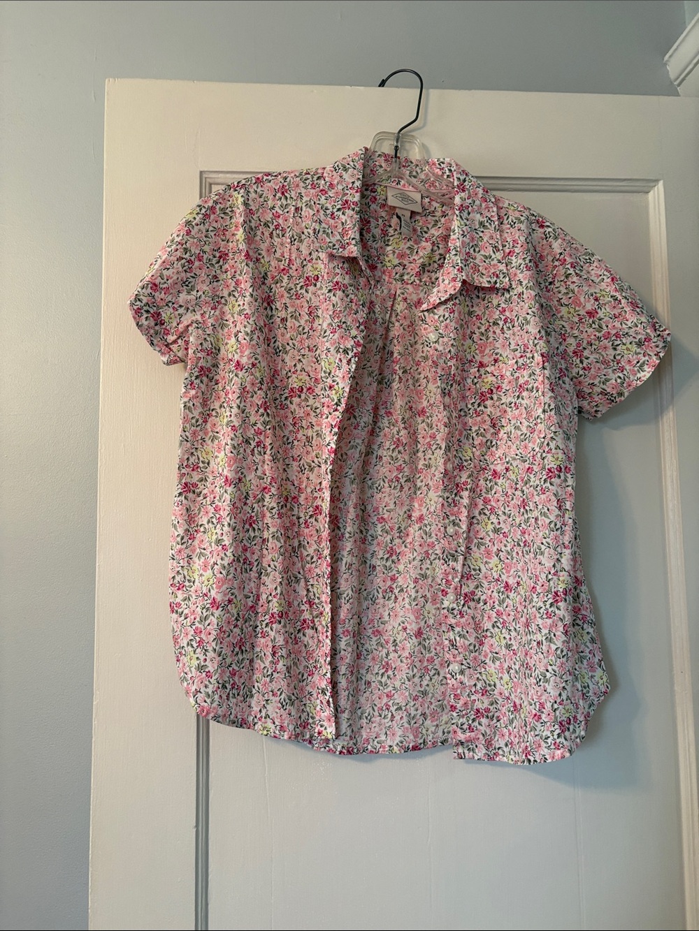 St. John's Bay Pink Floral Short Sleeve Blouse